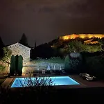 Unique In Famous Provence Historic Village فيلة فينوف ليز أفيجْنْ