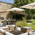 Unique In Famous Provence Historic Village * فينوف ليز أفيجْنْ