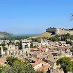 Unique In Famous Provence Historic Village * فينوف ليز أفيجْنْ